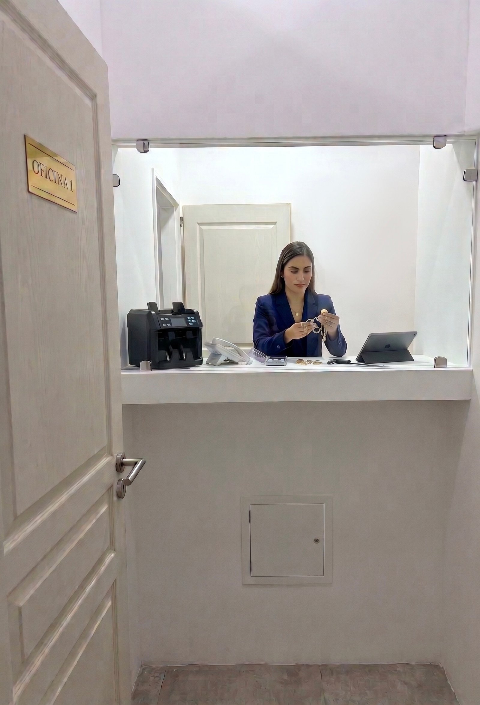 Dubai Joyas — instalaciones del local en Moreno