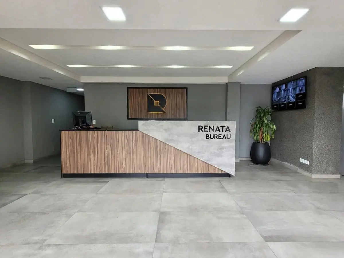 Recepción del Office Center Renata Bureau